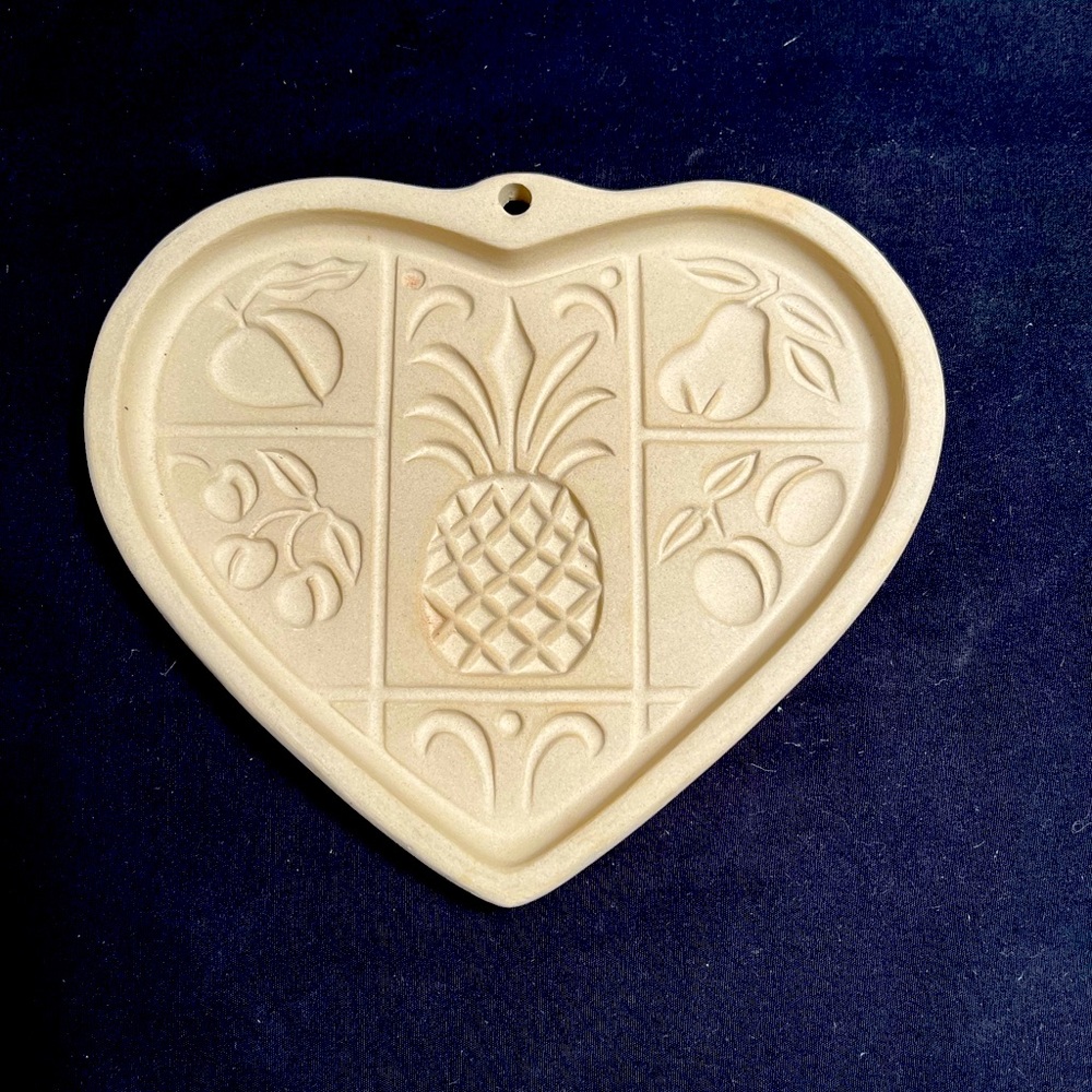 Cookie Mold - 2001 Pampered Chef Hospitality Heart